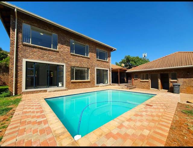 6 BEDROOM HOUSE FOR SALE IN WONDERBOOM